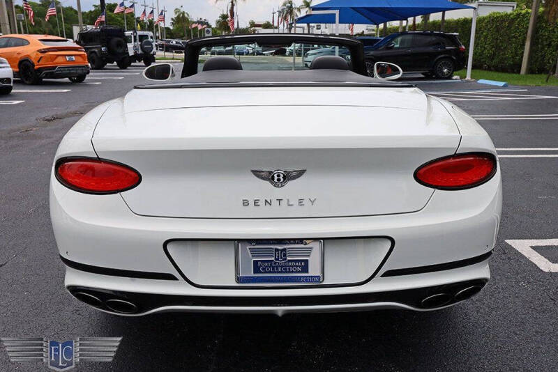 2022 Bentley Continental GTC V8