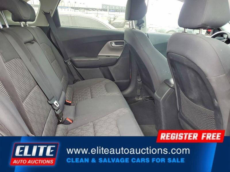 2017 Kia Niro LX