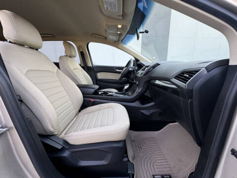 2017 Ford Edge SE