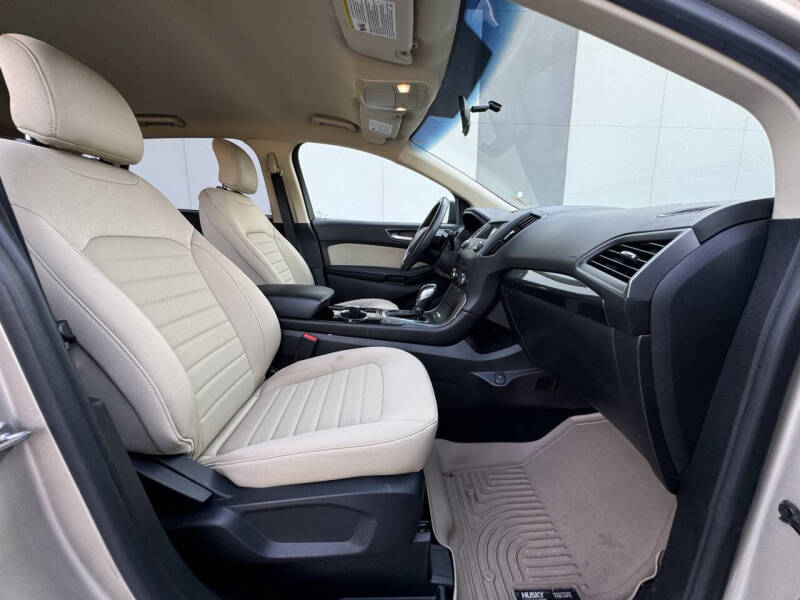 2017 Ford Edge SE