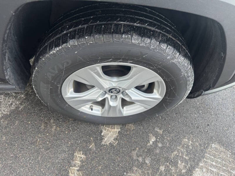 2019 Toyota RAV4 Hybrid XLE