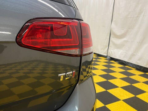 2016 Volkswagen Golf