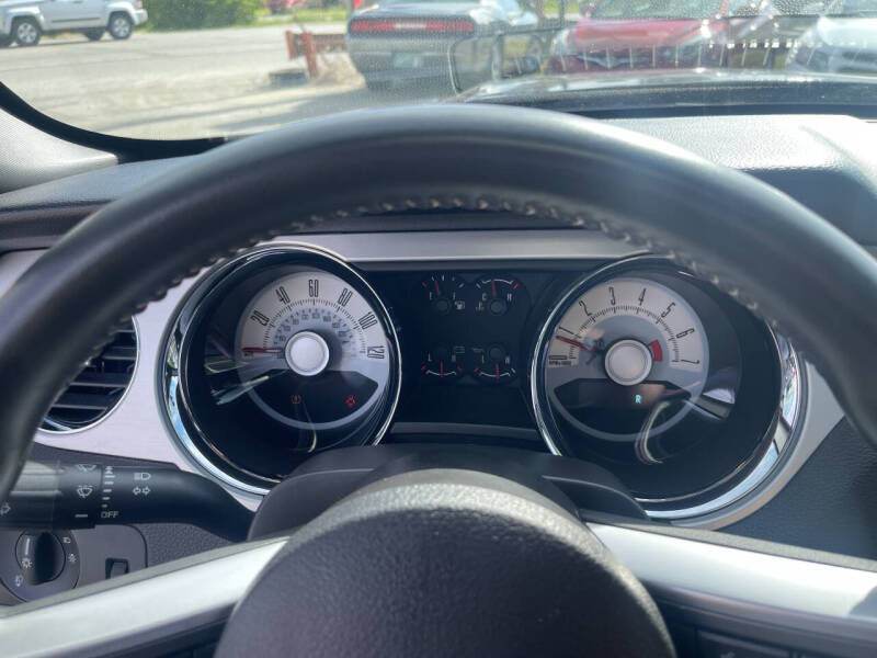 2010 Ford Mustang V6 Premium