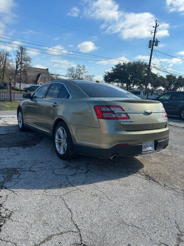 2013 Ford Taurus SEL