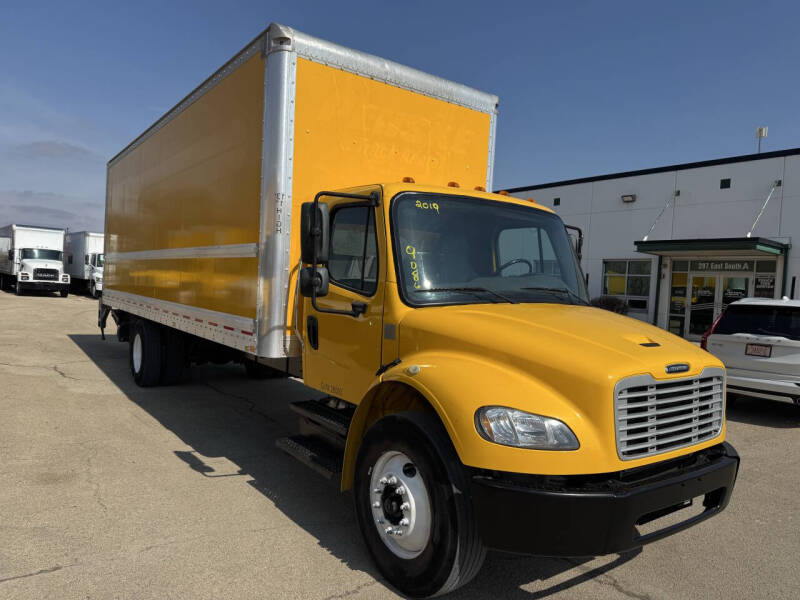 2019 Freightliner M2 106
