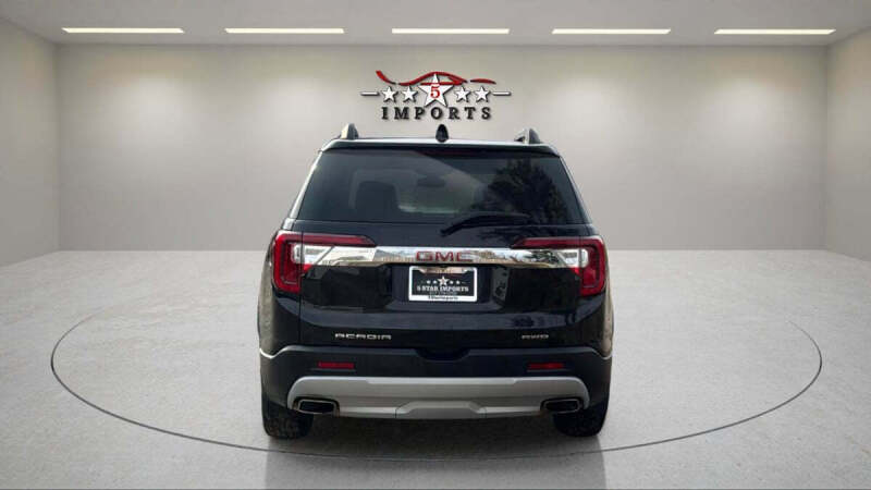 2022 GMC Acadia SLT