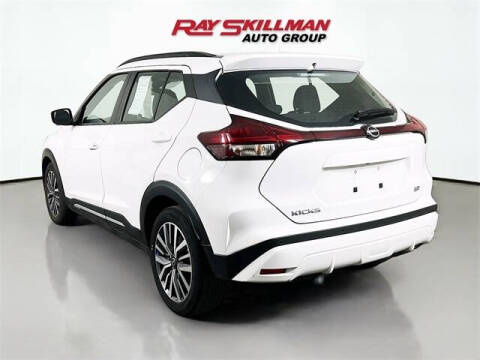 2024 Nissan Kicks SR