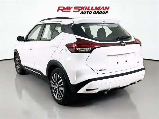 2024 Nissan Kicks SR