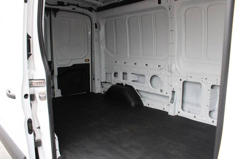 2024 Ford Transit 250