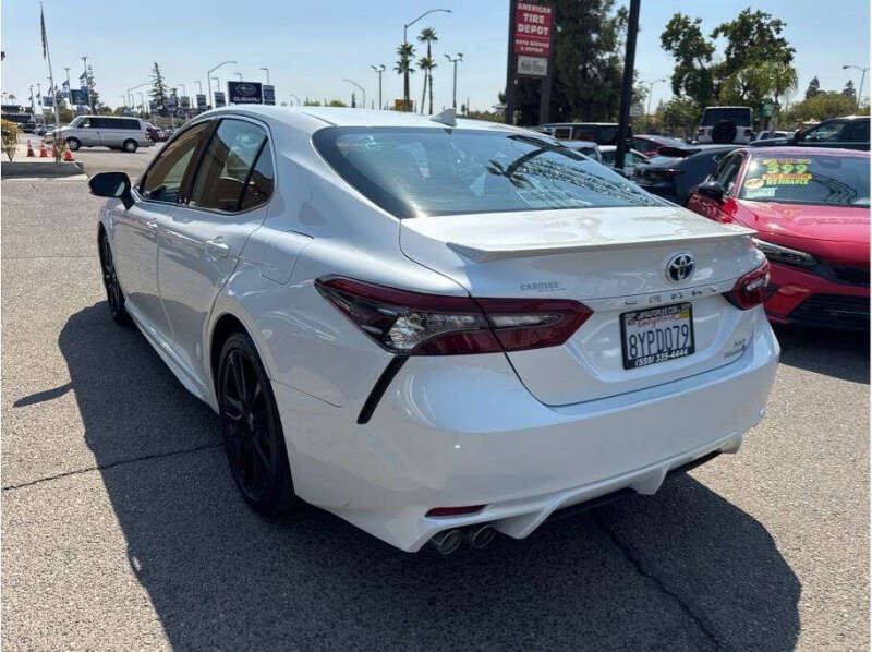 2022 Toyota Camry Hybrid XSE