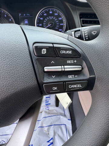 2019 Hyundai Elantra SEL