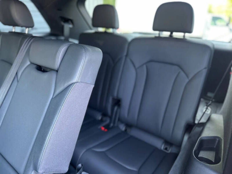 2021 Audi Q7 quattro Premium Plus 45 TFSI