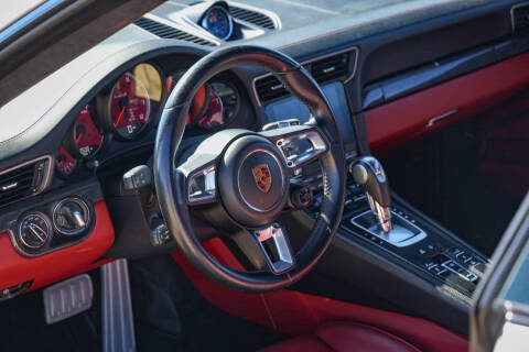 2017 Porsche 911 Turbo S