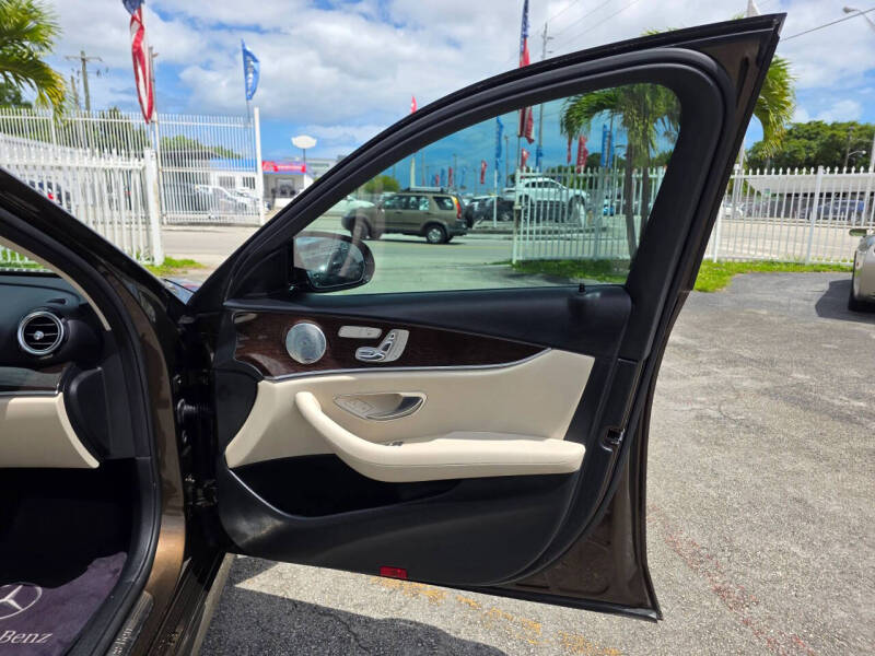 2017 Mercedes-Benz E-Class E 300