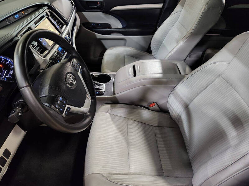 2019 Toyota Highlander LE Plus
