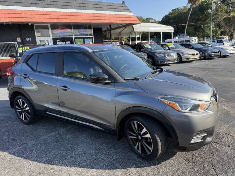 2019 Nissan Kicks SR