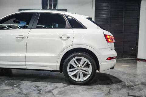 2017 Audi Q3 2.0T Premium