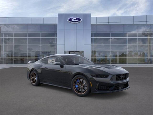 2025 Ford Mustang Dark Horse