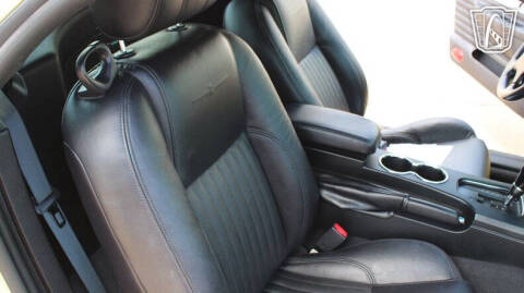 2005 Ford Thunderbird