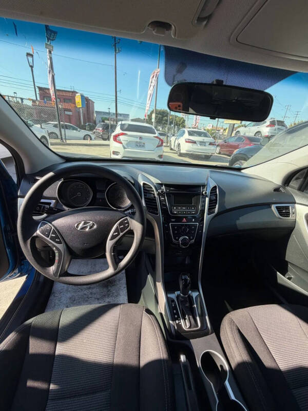 2017 Hyundai Elantra GT