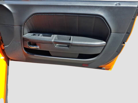 2014 Dodge Challenger R/T Shaker Package