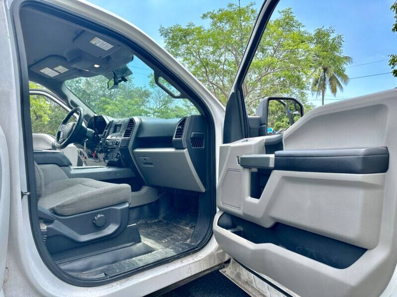 2015 Ford F-150 Pickup - $22,995