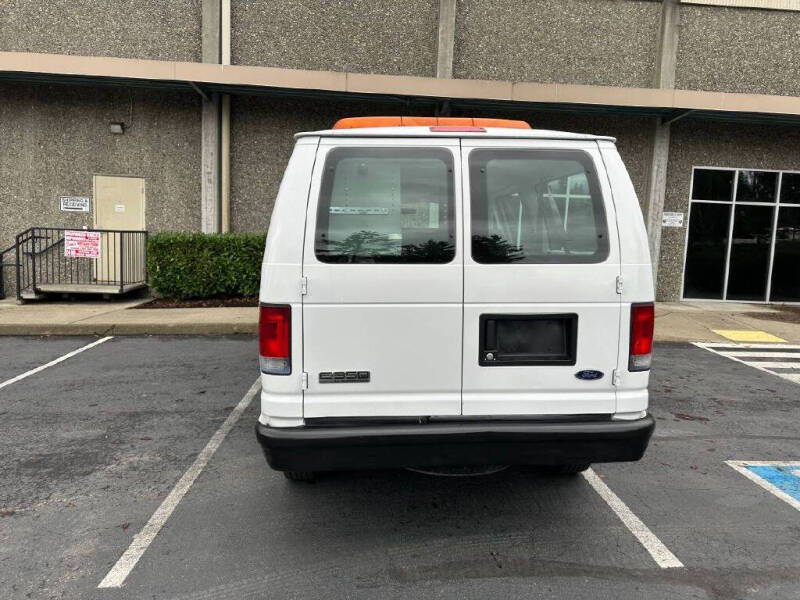 2006 Ford E-Series E-350 SD XL