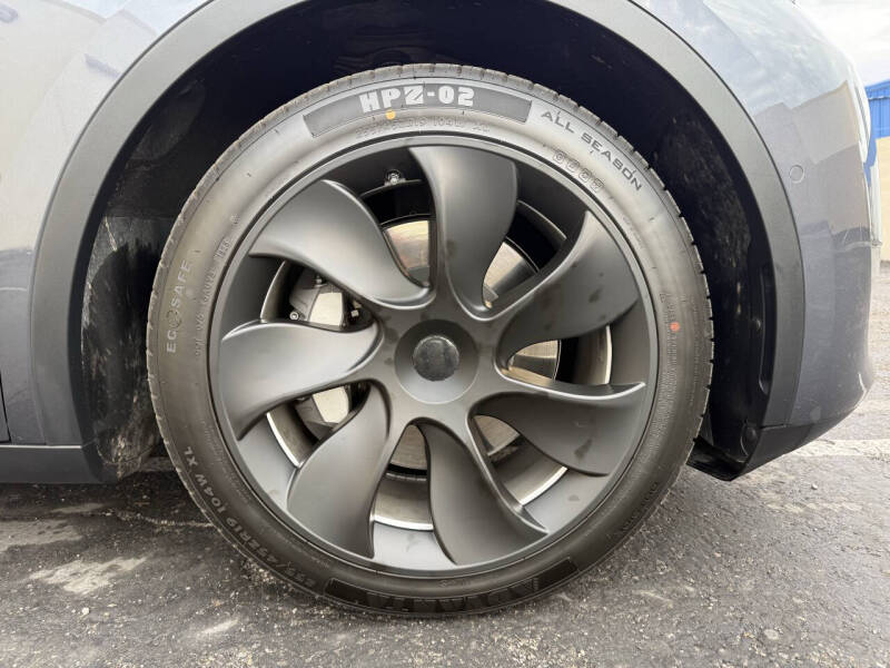 2022 Tesla Model Y Long Range