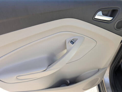 2017 Ford C-MAX Energi Titanium