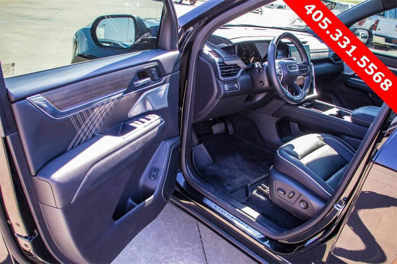 2024 GMC Acadia Denali