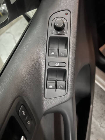 2014 Volkswagen Tiguan SE