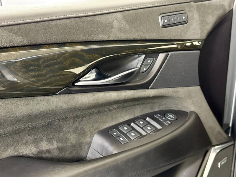 2020 Cadillac Escalade Platinum