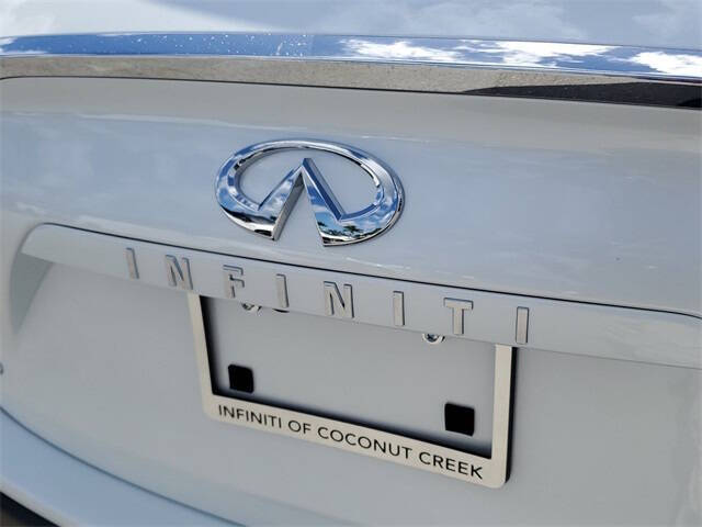 2025 Infiniti QX50 Luxe