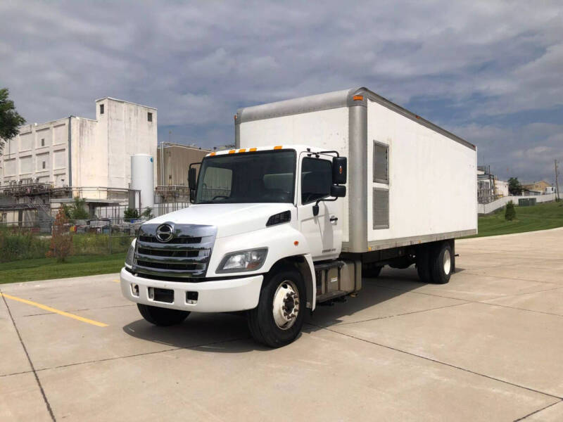2016 Hino 268