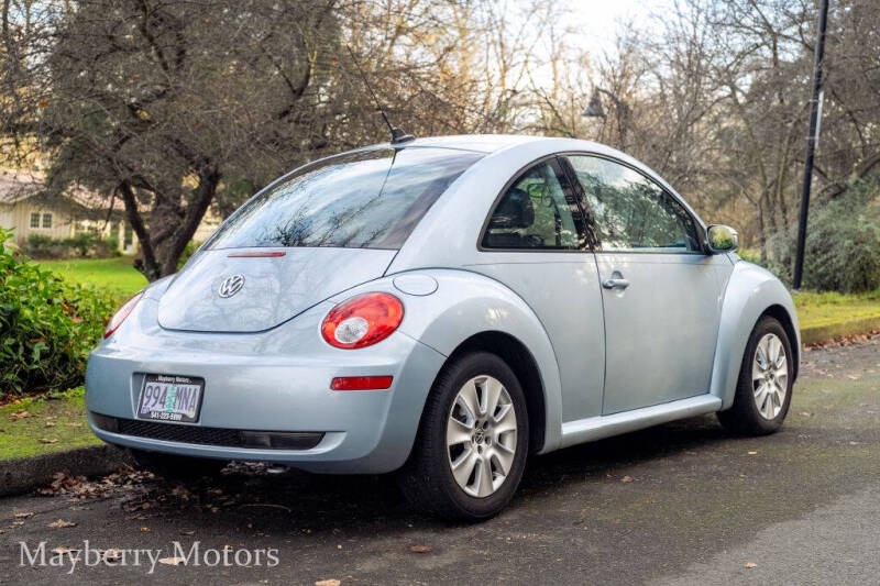2010 Volkswagen New Beetle