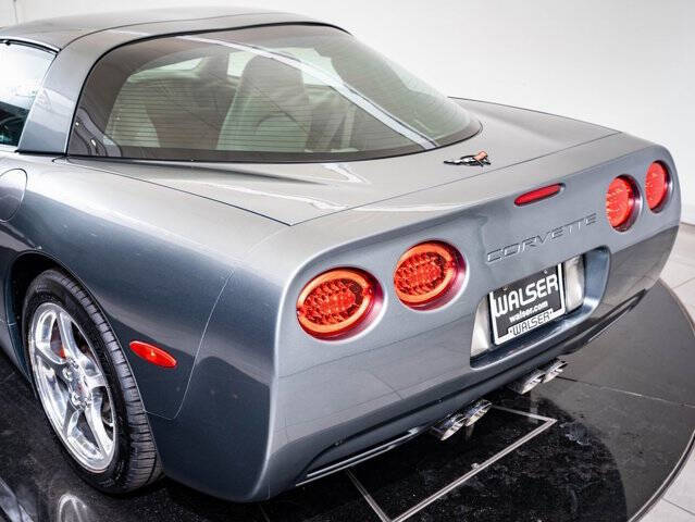 2004 Chevrolet Corvette