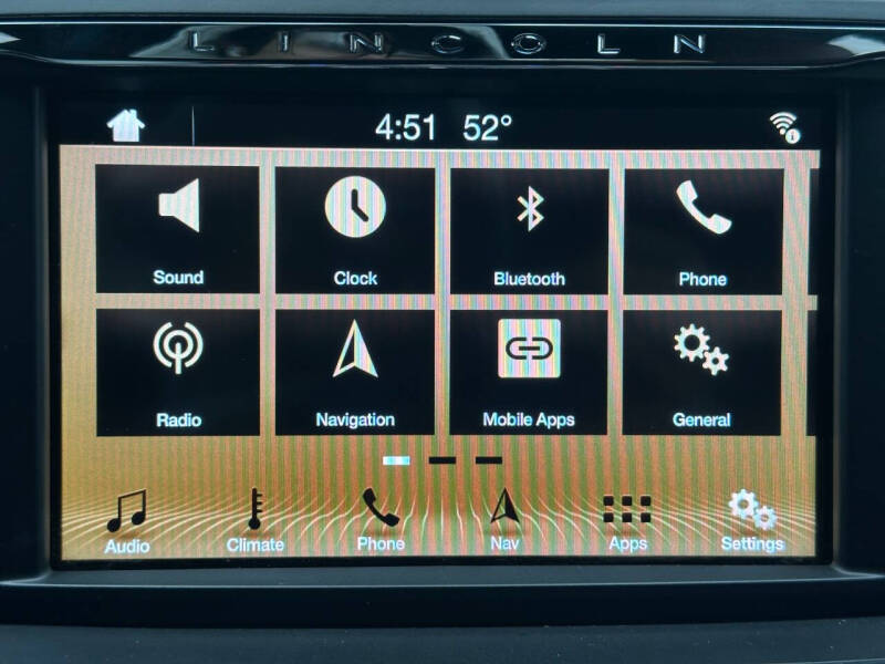 2017 Lincoln Continental Reserve