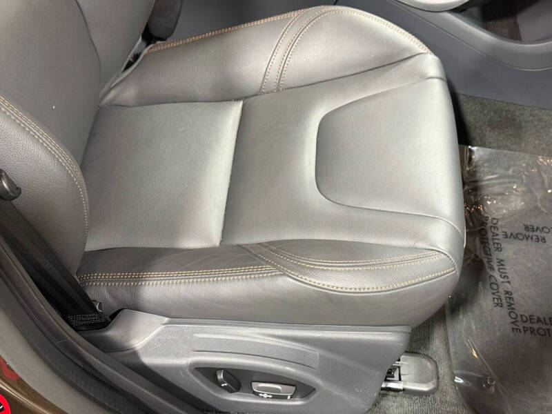 2016 Volvo V60 Cross Country T5