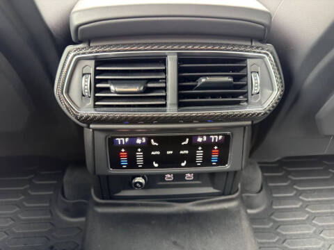 2024 Lamborghini Urus S