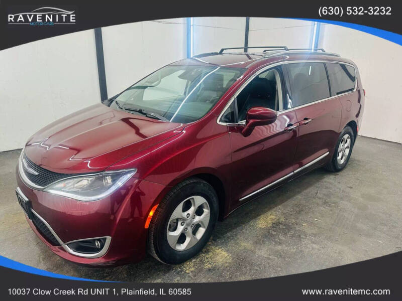 2017 Chrysler Pacifica Touring-L Plus