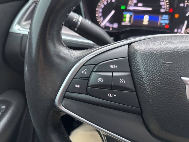 2017 Cadillac XT5 Luxury