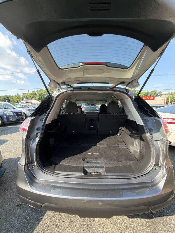 2016 Nissan Rogue SV