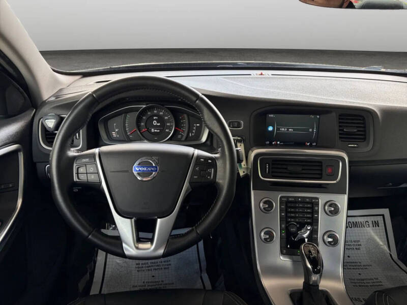 2017 Volvo S60 T5 Dynamic