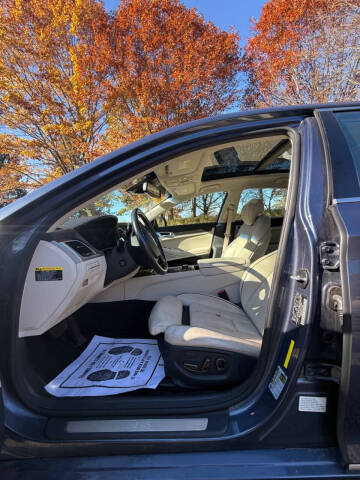 2015 Hyundai Genesis