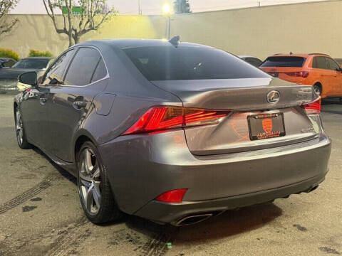 2018 Lexus IS 300