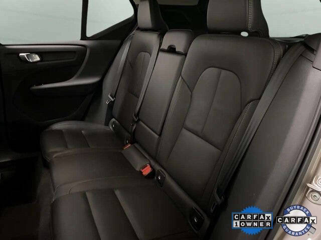 2025 Volvo XC40 B5 Plus Bright Theme