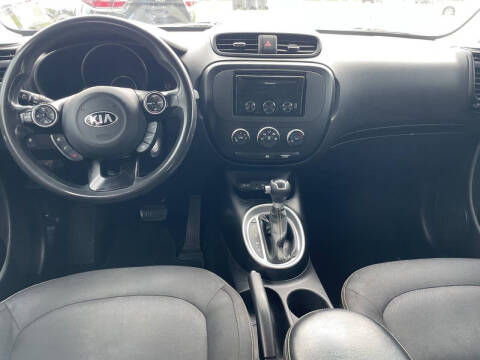 2015 Kia Soul +