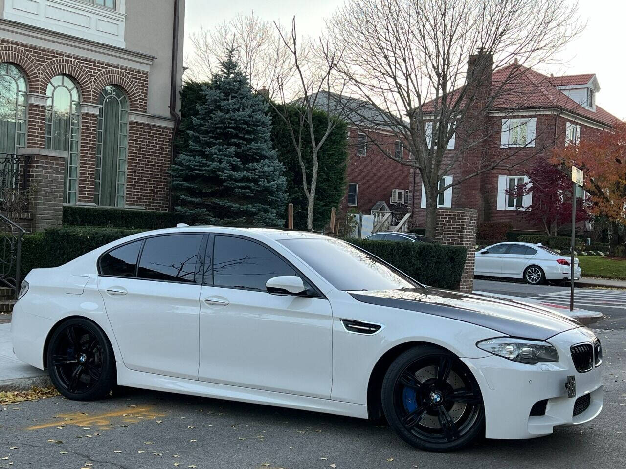 2013 BMW M5 Sedan - $27,900