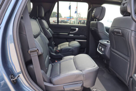 2027 Ford Expedition Platinum