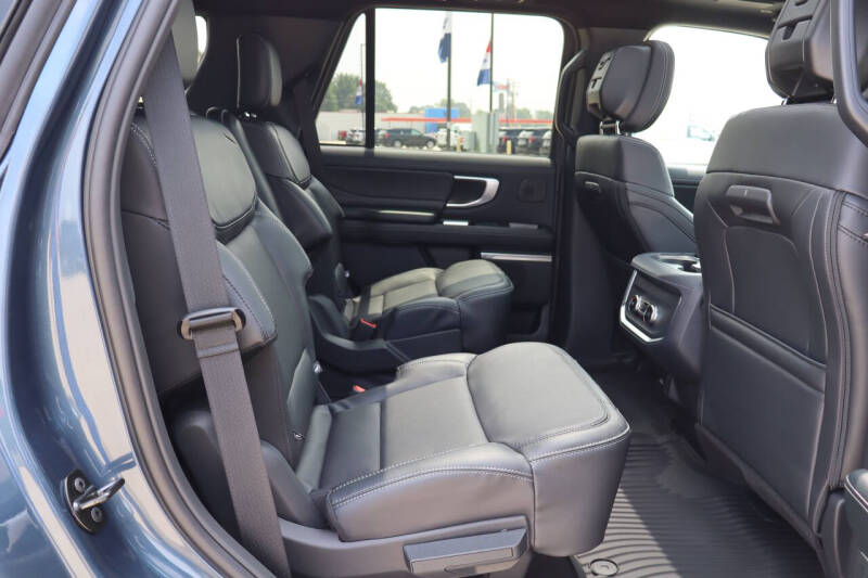 2027 Ford Expedition Platinum